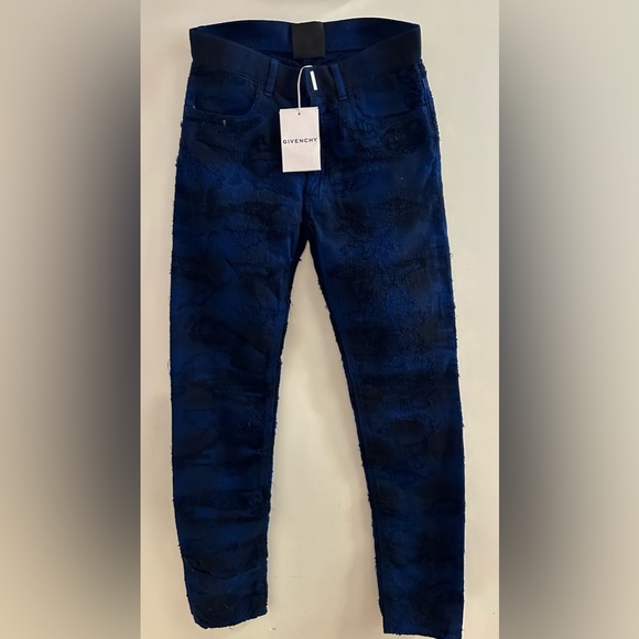 Selling brand new never worn Givenchy jeans dark blue  with tags
